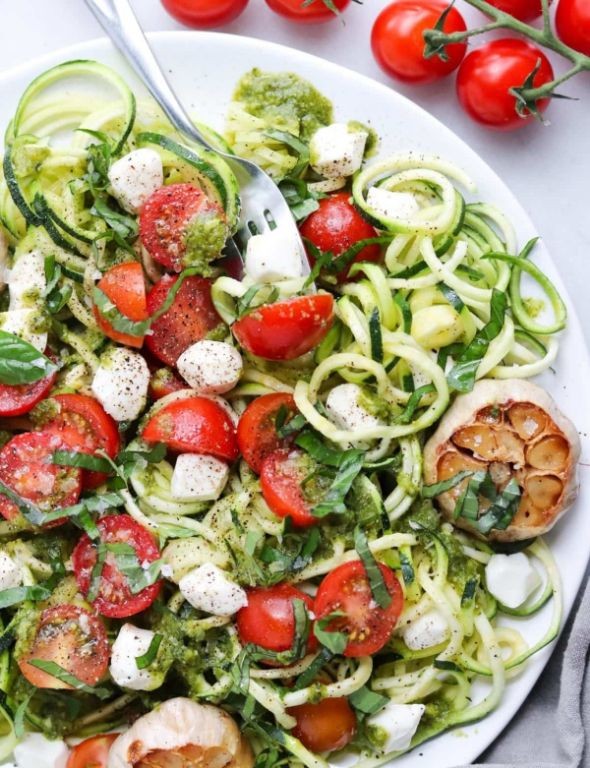 Spiralized Zucchini and Tomato Basil Salad