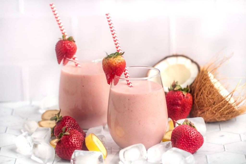 Strawberry Banana Coconut Smoothie