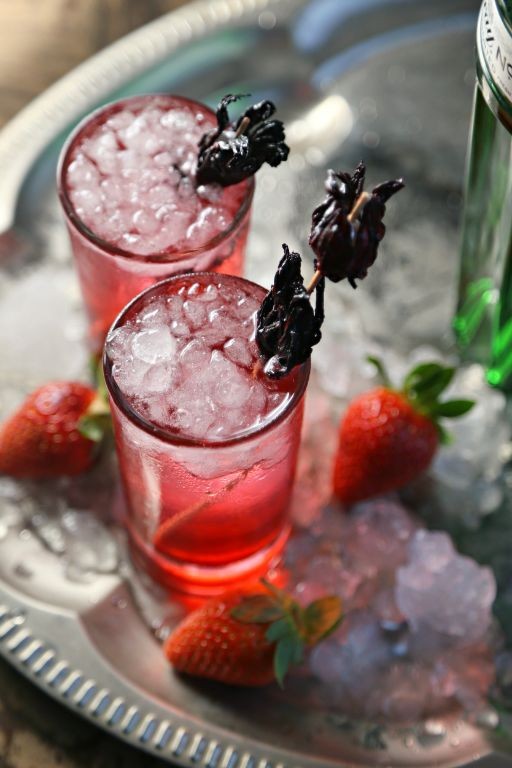 Strawberry Hibiscus Fizz