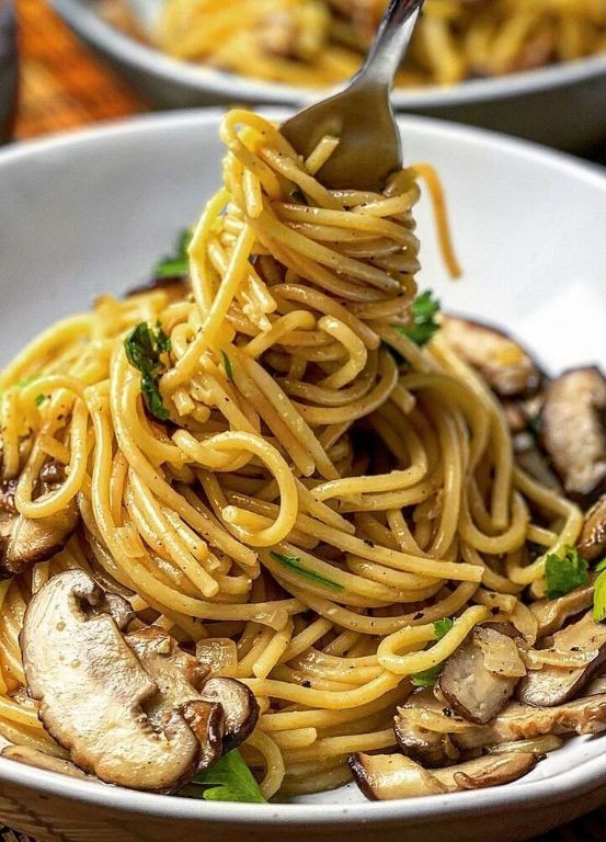 Truffle Butter Pasta with Mushrooms
