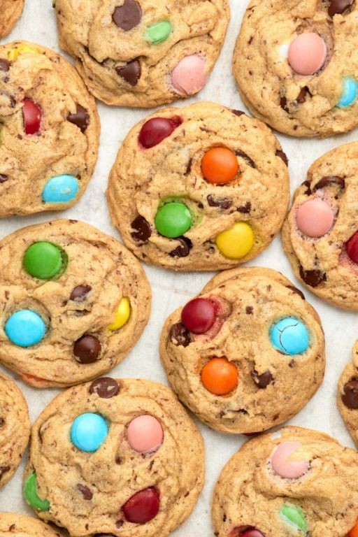 Vegan M&M Cookies