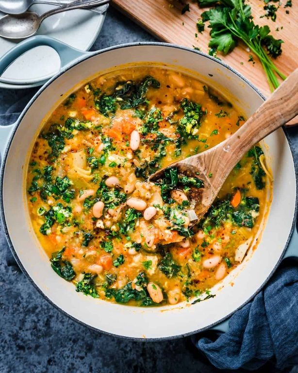 White Bean and Kale Soup